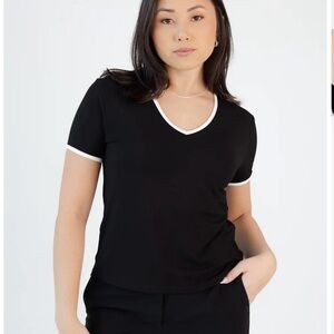 Klassy Network loose v-neck tshirt M